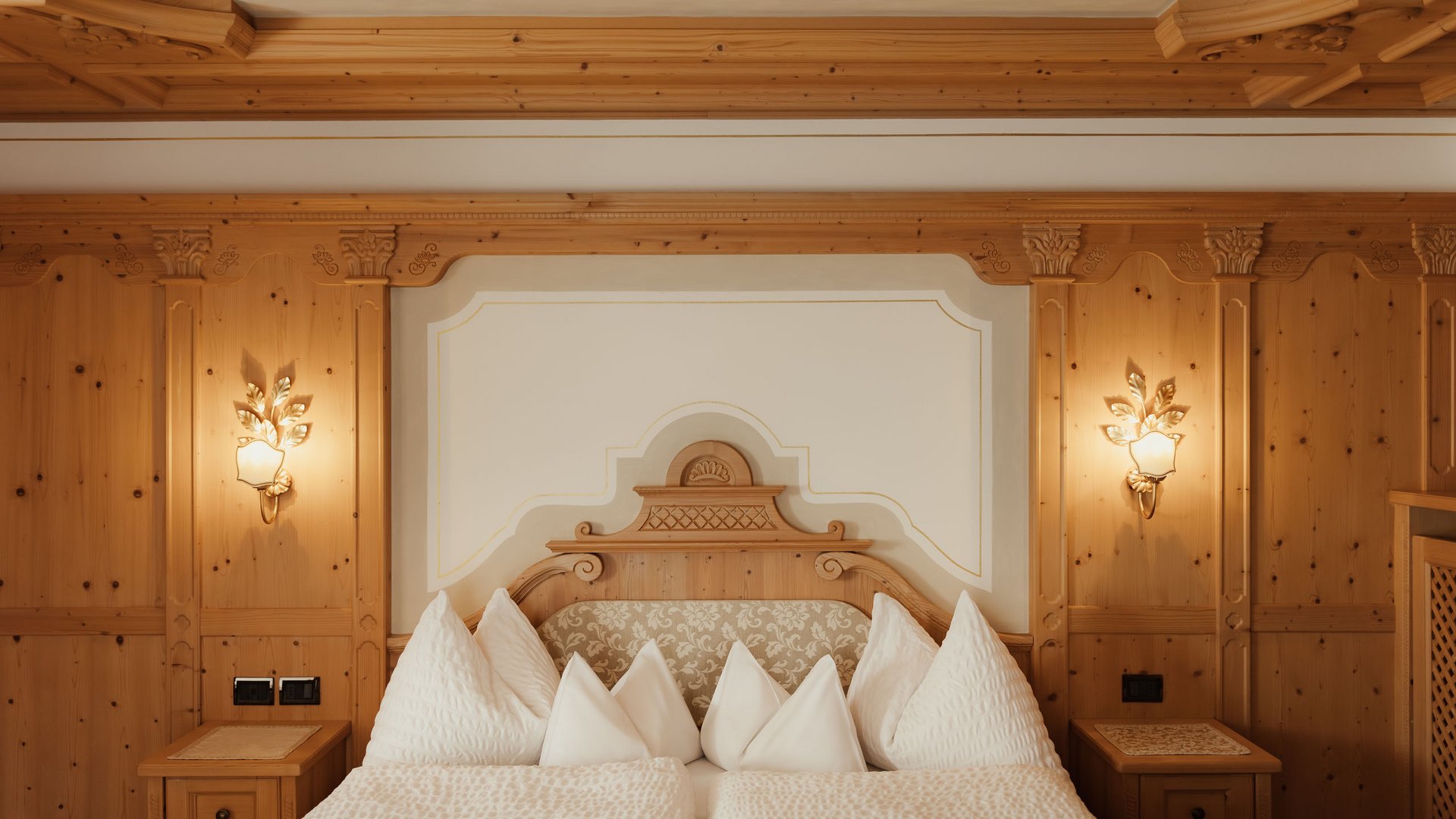 Hotel a San Martino di Castrozza? Colbricon is the way. Hotel a San Martino di Castrozza? Colbricon is the way.